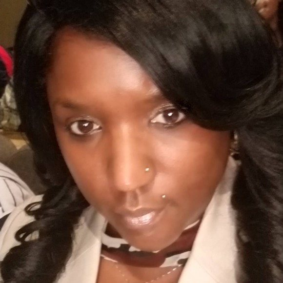 Meet your Posher, Latonia - Picture 1 of 1